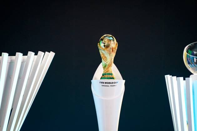 Soccer FIFA World Cup Qualification Europe 2025 26 Playoff Draw Home of FIFA Zurich, Switzerland Original trophy, symbol photo, cup Zurich Canton Zurich Switzerland Copyright: xJOERANxSTEINSIEKx