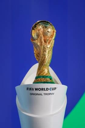 Soccer FIFA World Cup Qualification Europe 2025 26 Playoff Draw Home of FIFA Zurich, Switzerland Original trophy, symbol photo, cup Zurich Canton Zurich Switzerland Copyright: xJOERANxSTEINSIEKx