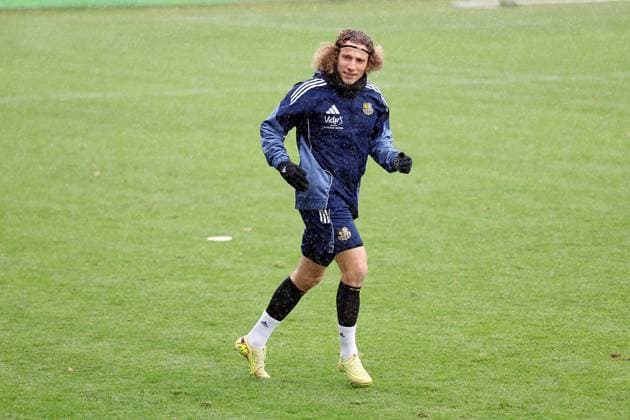 20 11 2025, xrekx, Fußball 3 Liga, 1 FC Saarbrücken Training v l Tim Civeja 1 FC Saarbruecken DFL DFB REGULATIONS PROHIBIT ANY USE OF PHOTOGRAPHS as IMAGE SEQUENCES and or QUASI VIDEO Saarbrücken