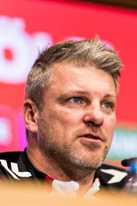1 Soccer Bundesliga 1 FC Cologne Press Conference 20 11 2025 Lukas Kwasniok Coach 1 FC Cologne 1 Soccer Bundesliga Press Conference 1 FC Cologne before the home match against Eintracht Frankfurt Cologne, RheinEnergieStadion, 20 11 2025 Copyright: xBEAUTIFULxSPORTS Wunderlx
