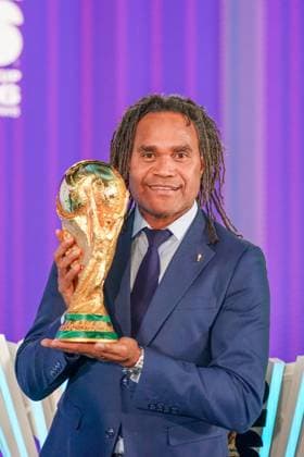 Soccer FIFA World Cup Qualification Europe 2025 26 Playoff Draw Home of FIFA Zurich, Switzerland Christian Karembeu FIFA Legend with World Cup trophy Zurich Canton Zurich Switzerland Copyright: xJOERANxSTEINSIEKx