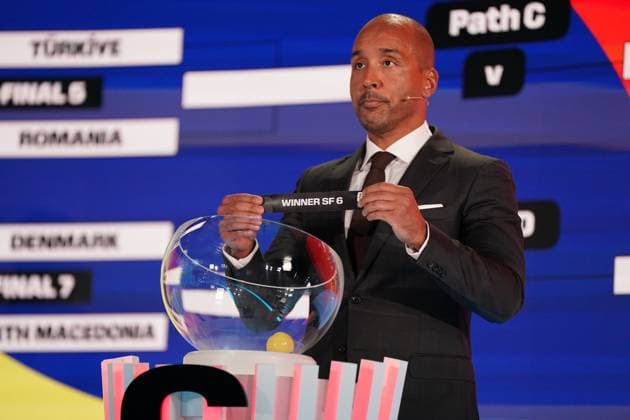 Soccer FIFA World Cup Qualification Europe 2025 26 Playoff Draw Home of FIFA Zurich, Switzerland Martin Dahlin FIFA Legend Balls, Draw, Drawing, Symbol Photo Zurich Canton Zurich Switzerland Copyright: xJOERANxSTEINSIEKx