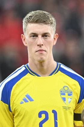 ALEXANDER BERNHARDSSON, Svezia, World Cup 2026 Qualifying, Switzerland-Sweden 4-1, primo piano, head shot, close up, single shot QUALIFICAZIONI MONDIALI 2026 SVIZZERA-SVEZIA 4-1