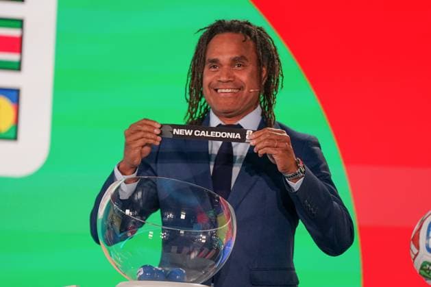 Football FIFA World Cup Qualification Europe 2025 26 Playoff Draw Home of FIFA Zurich, Switzerland Christian Karembeu FIFA Legend draws New Caledonia Copyright: xJOERANxSTEINSIEKx