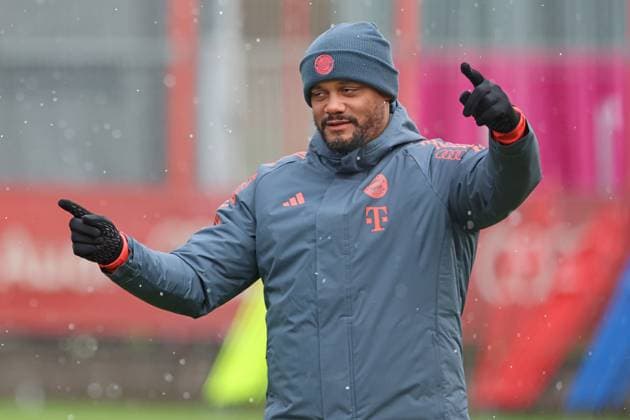 Coach Vincent Kompany, gestures, gestures, portrait, portrait, soccer FC Bayern Munich training at Säbenerstrasse 20 11 2025 PHOTO Mladen Lackovic LakoPress