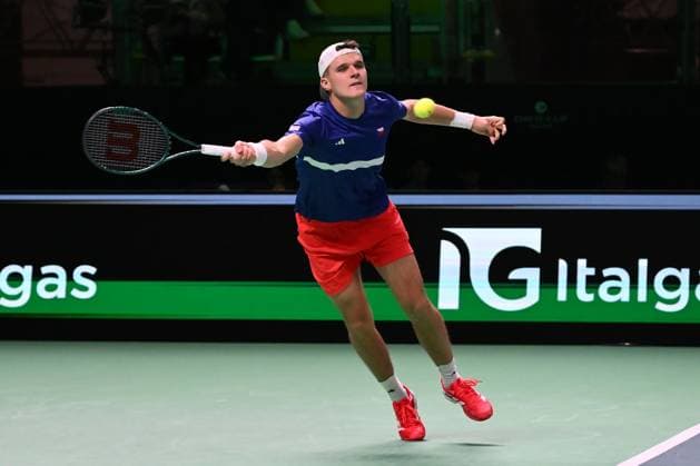Adam Pavlasek of Czechia in action during the Davis Cup Quarter-Final match between Marcel Granollers-Pujol and Pedro Martinez Portero of Spain v Tomas Machac and Adam Pavlasek of Czechia competes in the 1500m Women at Supertennis Arena - Bolognafiere on November 20, 2025 in Bologna, Italy  Copyright: xDomenicoxCippitelli IPAxSportx xipa-agency.netx xx IPA_68173229 IPA_Agency_IPA68173229