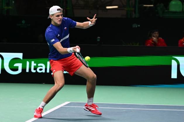 Adam Pavlasek of Czechia in action during the Davis Cup Quarter-Final match between Marcel Granollers-Pujol and Pedro Martinez Portero of Spain v Tomas Machac and Adam Pavlasek of Czechia competes in the 1500m Women at Supertennis Arena - Bolognafiere on November 20, 2025 in Bologna, Italy  Copyright: xDomenicoxCippitelli IPAxSportx xipa-agency.netx xx IPA_68173261 IPA_Agency_IPA68173261