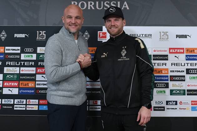 Vorstellung von Eugen Polanski als neuer Cheftrainer von Borussia Mönchengladbach am 20.11.2025 im Borussia-Park in Mönchengladbach Rouven Schröder ( Head of Sports Mönchengladbach ), links - Eugen Polanski ( Trainer Cheftrainer Mönchengladbach ), rechts xRx