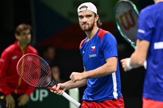 Tomas Machac of Czechia in action during the Davis Cup Quarter-Final match between Marcel Granollers-Pujol and Pedro Martinez Portero of Spain v Tomas Machac and Adam Pavlasek of Czechia competes in the 1500m Women at Supertennis Arena - Bolognafiere on November 20, 2025 in Bologna, Italy  Copyright: xDomenicoxCippitelli IPAxSportx xipa-agency.netx xx IPA_68173511 IPA_Agency_IPA68173511