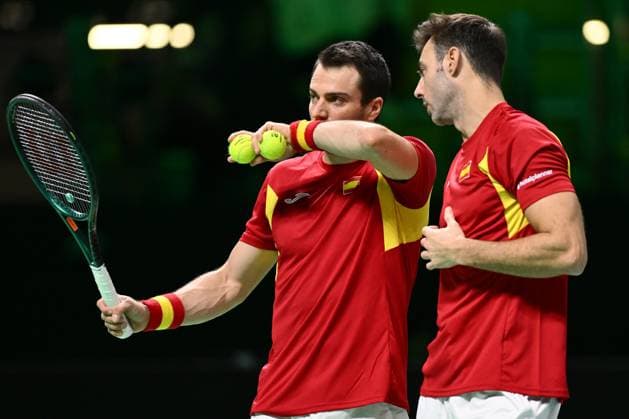 Marcel Granollers-Pujol and Pedro Martinez Portero of Spain during the Davis Cup Quarter-Final match between Marcel Granollers-Pujol and Pedro Martinez Portero of Spain v Tomas Machac and Adam Pavlasek of Czechia competes in the 1500m Women at Supertennis Arena - Bolognafiere on November 20, 2025 in Bologna, Italy  Copyright: xDomenicoxCippitelli IPAxSportx xipa-agency.netx xx IPA_68173643 IPA_Agency_IPA68173643