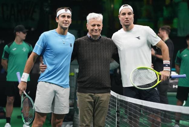 TENNIS - DAVIS CUP 2025 - FINAL 8 20 11 2025 Tomas Martin Etcheverry of Argentina and Jan - Lennard STRUFF of Germany during the Davis Cup 2025, Final 8, Tennis event on 19 November 2025 in Bologna, Italy - Photo Laurent Lairys BolognaItaly  Copyright: xLaurentxLairysx