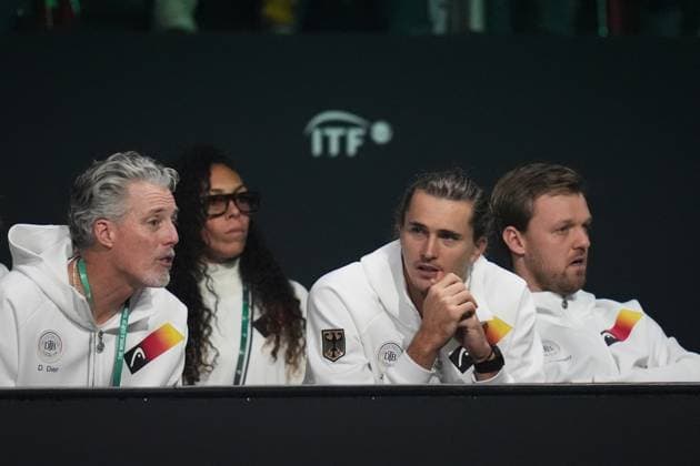 Alexander Zverev looks on during the Davis Cup Finals 2025 Quarterfinals match between Tomas Martin Etcheverry (Argentina) and Jan-Lennard Struff (Germany) at Bologna Fiere, Bologna, Italy - November 20, 2025. - Tennis.  Copyright: xMassimoxPaolone LaPressex
