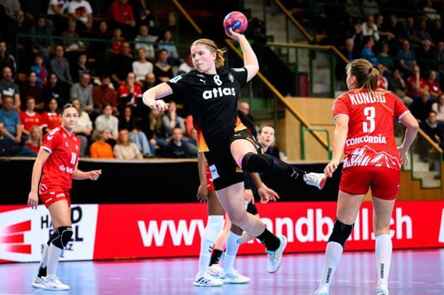 Handball, Womens national match Switzerland Germany Nina Engel Germany , Kerstin Kündig Kuendig Switzerland St Gallen Kreuzbleiche Switzerland