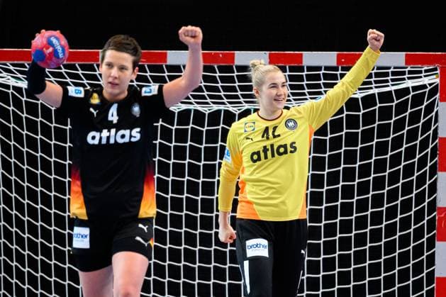 Handball, Womens national match Switzerland Germany Alina Grijseels Germany , Goalkeeper Katharina Filter Germany Cheering Joy Emotion St Gallen Kreuzbleiche Switzerland