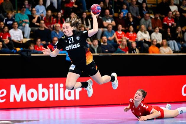 Handball, Womens national match Switzerland Germany Julia Maidhof Germany St Gallen Kreuzbleiche Switzerland