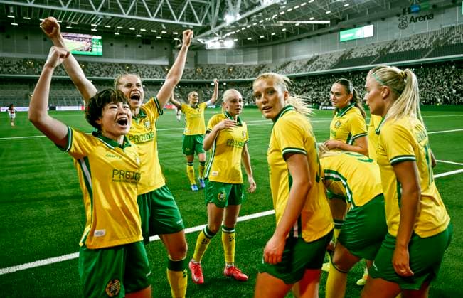 STOCKHOLM, SWEDEN 20251120 Hammarbys 60 Asato Myagawa celebrates with teammates after scoring the equalizer during Thursdays Europa Cup qualifying match 2 of 2 between Hammarby IF and AFC Ajax at 3Arena STOCKHOLM SWEDEN x10050x  Copyright: xPontusxLundahl TTx EUROPA CUP-KVAL HAMMARBY-AJAX
