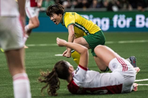 251120 Asato Miyagawa of Hammarby celebrates after 1 1 during the UEFA Women s Europa Cup football match between Hammarby and Ajax on November 20, 2025 in Stockholm Photo Emma Wallskog BILDBYRAN COP 320 EW0590 fotboll football soccer fotball europa cup hammarby ajax uefa womens europa cup dam bbeng bbauto jubel  Copyright: EMMAxWALLSKOG BB251120EW054