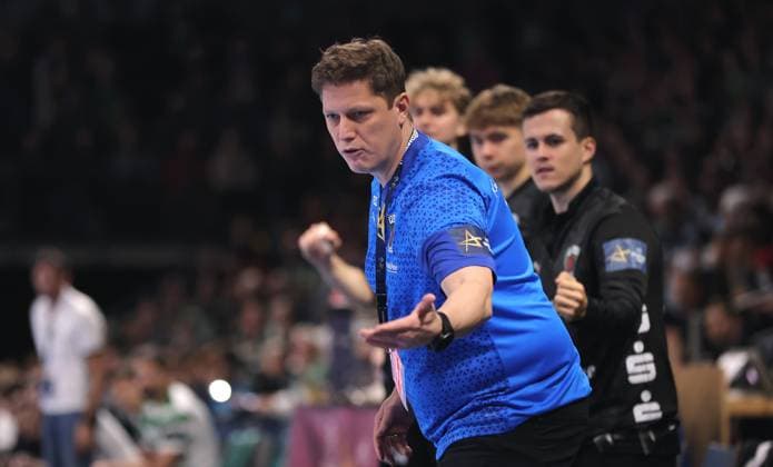 Coach Nicolej Krickau gives instructions Upper body action Sport Handball CL Champions League Champions League Men 8 Matchday Season 2025 2026 20 11 2025 Füchse Berlin vs Sporting CP Lisbon LCP in the Max Schmeling Halle