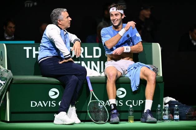 Javier Frana, captain of team Argentina and Tomas Martin Etcheverry of Argentina during the Davis Cup Quarter-Final match between Tomas Martin Etcheverry of Argentina and Jan-Lennard Struff of Germany at Supertennis Arena - Bolognafiere on November 20, 2025 in Bologna, Italy  Copyright: xDomenicoxCippitelli IPAxSportx xipa-agency.netx xx IPA_68180467 IPA_Agency_IPA68180467