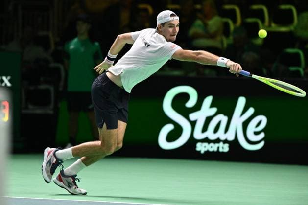 TENNIS - Internazionali di Tennis - Davis Cup - Final Eight Jan-Lennard Struff of Germany in action during the Davis Cup Quarter-Final match between Tomas Martin Etcheverry of Argentina and Jan-Lennard Struff of Germany at Supertennis Arena - Bolognafiere on November 20, 2025 in Bologna, Italy Bologna Italy  Copyright: xIPAxSport ABACAx