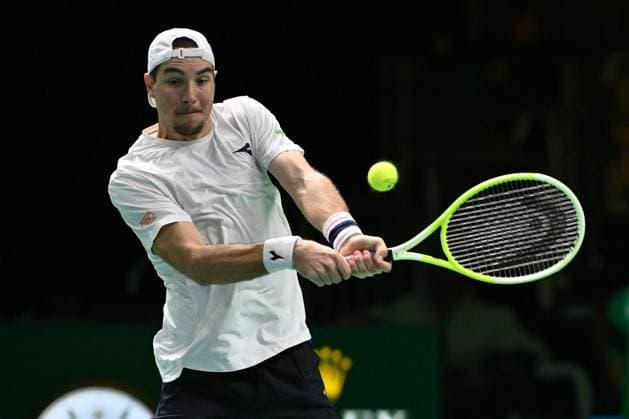 TENNIS - Internazionali di Tennis - Davis Cup - Final Eight Jan-Lennard Struff of Germany in action during the Davis Cup Quarter-Final match between Tomas Martin Etcheverry of Argentina and Jan-Lennard Struff of Germany at Supertennis Arena - Bolognafiere on November 20, 2025 in Bologna, Italy Bologna Italy  Copyright: xIPAxSport ABACAx