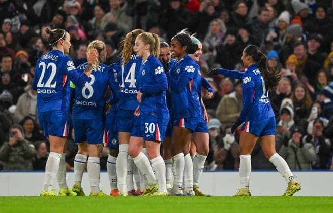 Chelsea Women v FC Barcelona, Barca Women UEFA Womens Champions League Ellie Carpenter of Chelsea Women celebrates scoring her sides first goal during the UEFA Womens Champions League match at Stamford Bridge, London UK Newspapers OUT Copyright: xNigelxBramleyx FIL-22524-0014