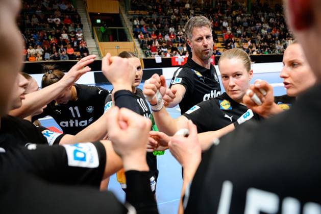 Handball, womens national match Switzerland Germany Coach Markus Gaugisch Germany St Gallen Kreuzbleiche Switzerland