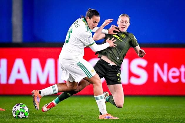 OH Leuven v AS Roma - UEFA Women s Champions League LEUVEN, BELGIUM - NOVEMBER 20 : Corelli Alice forward of AS Roma and Everaerts Kim defender of OH Leuven during the UEFA Women s Champions League 2025 26 League Phase MD4 match between OH Leuven and AS Roma on November 20, 2025 in Leuven, Belgium, 20 11 2025  Copyright: xTomasxSiskx