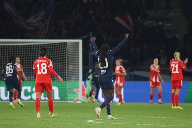 FOOTBALL FEMININ : Paris Saint Germain Vs Bayern Munich - Ligue des Champions - 20 11 2025 Joie sur le but de Sakina Karchaoui (Paris Saint Germain) ParisFrance  Copyright: xMichaelxBaucherx