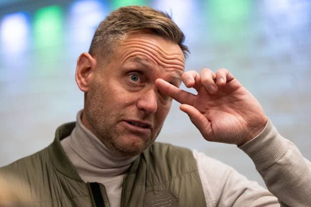 251120 Head coach Martin Sjögren of Hammarby in mixed zone after the UEFA Women s Europa Cup football match between Hammarby and Ajax on November 20, 2025 in Stockholm Photo Emma Wallskog BILDBYRAN COP 320 EW0590 fotboll football soccer fotball europa cup hammarby ajax uefa womens europa cup dam bbeng  Copyright: EMMAxWALLSKOG BB251120EW115