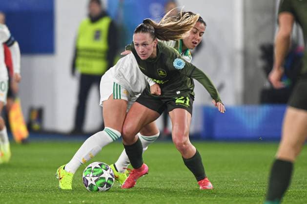 Roma s Giulia Dragoni and OHL Women s Flo Hermans pictured in action during a soccer match between Oud-Heverlee Leuven Women and Italian AS Roma, Thursday 20 November 2025 in Leuven, game 4 (out of 6) in the league phase of the UEFA Women s Champions League competition. JILLxDELSAUX  x143041027x