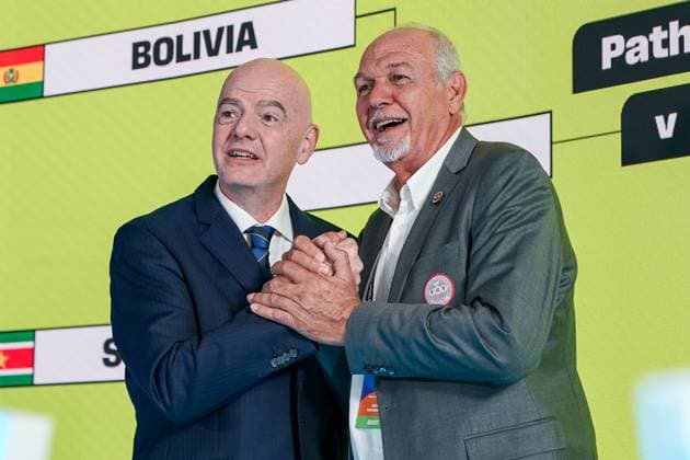 Soccer FIFA World Cup Qualification Europe 2025 26 Playoff Draw Home of FIFA Zurich, Switzerland Gilles Tavergeux President New Caledonia with Gianni Infantino FIFA President Zurich Canton Zurich Switzerland Copyright: xJOERANxSTEINSIEKx