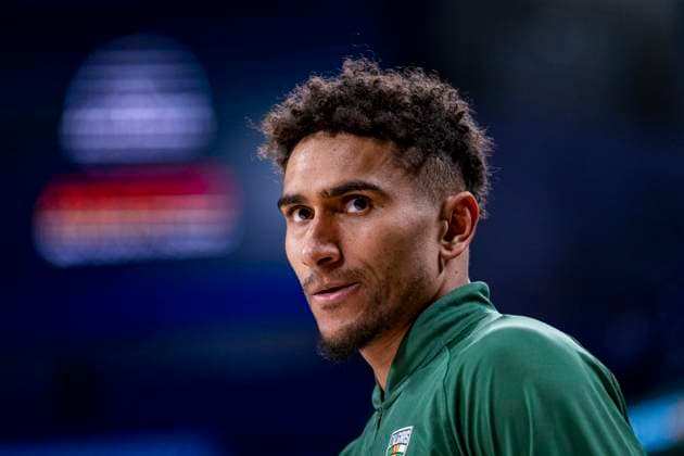 Real Madrid v Zalgiris Kaunas - Euroleague 2025 2026 Maodo Lo of Zalgiris Kaunas warms up during the EuroLeague Regular Season Round 12 match between Real Madrid and Zalgiris Kaunas at Movistar Arena on November 20, 2025 in Madrid, Spain. Madrid Movistar Arena Madrid Spain Copyright: xAlbertoxGardinx AGardin_20251120_Basket_Euro_ReaMad_Zal_0321