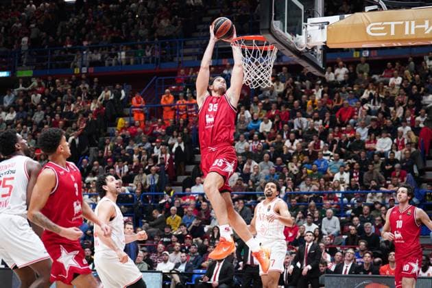 EA7 Emporio Armani Milano vs. Hapoel IBI Tel Aviv Elenco, nella foto Leonardo Tote (EA7 Emporio Armani Milano) during Olimpia Milano vs Hapoel Tel Aviv, Basketball Euroleague match in Assago (MI), Italy, November 20 2025  Copyright: xSimonexLucarelli IPAxSportx xipa-agency.netx xx IPA_68183256 IPA_Agency_IPA68183256
