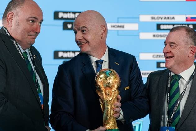Football FIFA World Cup Qualification Europe 2025 26 Playoff Draw Home of FIFA Zurich, Switzerland Gianni Infantino FIFA President with World Cup trophy and Conrad Kirkwood President Northern Ireland and Patrick Nelson General Secretary Zurich Canton Zurich Switzerland Copyright: xJOERANxSTEINSIEKx