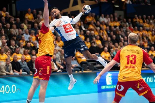 GOG v Orlen Wisla Plock, EHF Champions League, Svendborg, Denmark Svendborg, Denmark. 20th, November 2025. Melvyn Richardson (22) of Orlen Wisla Plock seen during the EHF Champions League match between GOG and Orlen Wisla Plock at Arena Svendborg in Svendborg. Denmark, Svendborg  Copyright: xGonzalesxPhoto KentxRasmussenx