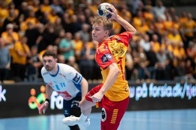 GOG v Orlen Wisla Plock, EHF Champions League, Svendborg, Denmark Svendborg, Denmark. 20th, November 2025. William Dalby (17) of GOG seen during the EHF Champions League match between GOG and Orlen Wisla Plock at Arena Svendborg in Svendborg. Denmark, Svendborg  Copyright: xGonzalesxPhoto KentxRasmussenx