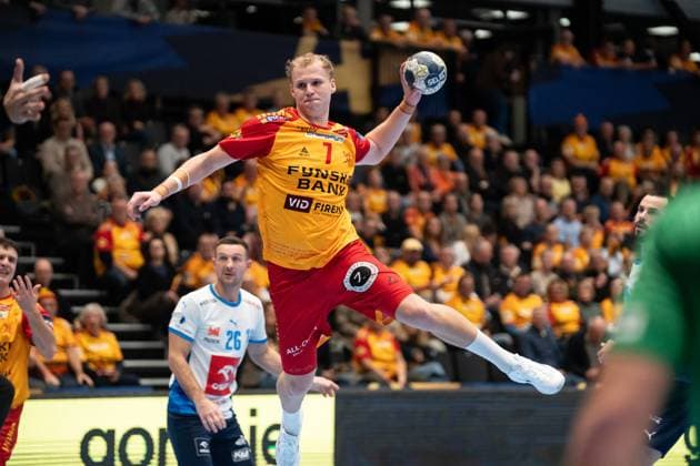 GOG v Orlen Wisla Plock, EHF Champions League, Svendborg, Denmark Svendborg, Denmark. 20th, November 2025. Lasse Vilhelmsen (7) of GOG seen during the EHF Champions League match between GOG and Orlen Wisla Plock at Arena Svendborg in Svendborg. Denmark, Svendborg  Copyright: xGonzalesxPhoto KentxRasmussenx