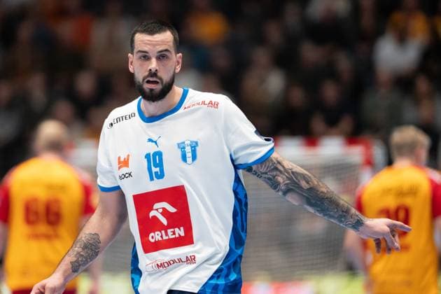 GOG v Orlen Wisla Plock, EHF Champions League, Svendborg, Denmark Svendborg, Denmark. 20th, November 2025. Leon Susnja (19) of Orlen Wisla Plock seen during the EHF Champions League match between GOG and Orlen Wisla Plock at Arena Svendborg in Svendborg. Denmark, Svendborg  Copyright: xGonzalesxPhoto KentxRasmussenx