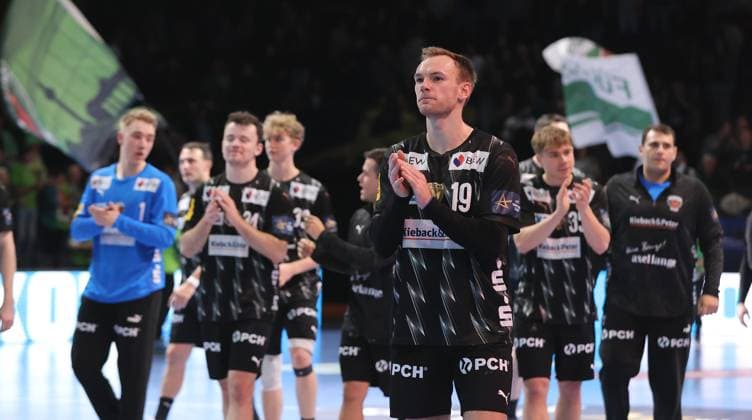 front Mathias Gidsel, Füchse team cheers after the end of the match Joy Emotion Cheering Sport Handball CL Champions League Champions League Men 8 Matchday Season 2025 2026 20 11 2025 Füchse Berlin vs Sporting CP Lisbon LCP at Max Schmeling Halle