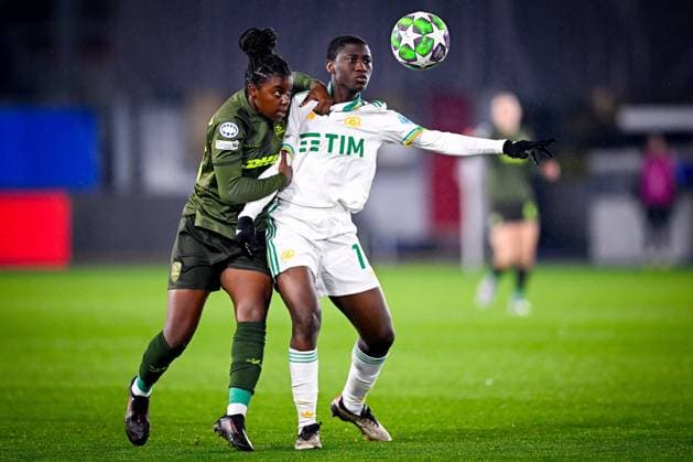 OH Leuven v AS Roma - UEFA Women s Champions League LEUVEN, BELGIUM - NOVEMBER 20 : De Ceuster Kadhiya forward of OH Leuven and Oladipo Shukurat defender of AS Roma during the UEFA Women s Champions League 2025 26 League Phase MD4 match between OH Leuven and AS Roma on November 20, 2025 in Leuven, Belgium, 20 11 2025  Copyright: xTomasxSiskx