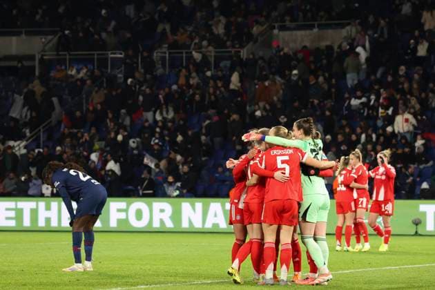 FOOTBALL FEMININ : Paris Saint Germain Vs Bayern Munich - Ligue des Champions - 20 11 2025 Joie du Bayern Munich - Deception Paris Saint Germain ParisFrance  Copyright: xMichaelxBaucherx