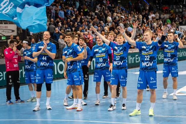 Handball I Men I Season 2025 2026 I Bundesliga I 13 Matchday I TVB Stuttgart GWD Minden I 20 11 2025 Cheering after the win v L Lenny Rubin 44, TVB Stuttgart , Antonio Serradilla Cuenca 5, TVB Stuttgart , Ivan Snajder 10, TVB Stuttgart , Jakob Nigg 57, TVB Stuttgart , Torben Matzken 22, TVB Stuttgart Stuttgart Porsche Arena Baden Württemberg Germany Copyright: xLobeca MaxxPetershansx