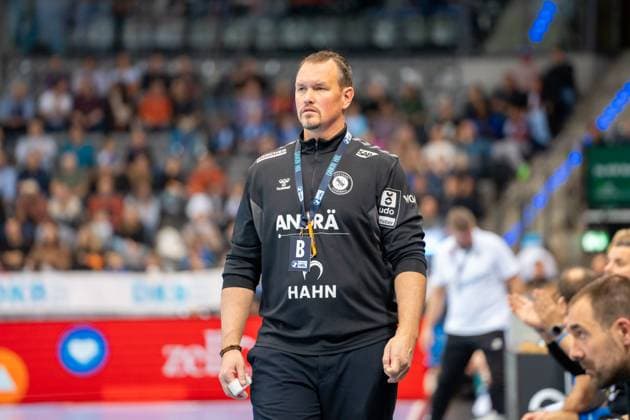 Handball I Men I Season 2025 2026 I Bundesliga I 13 Matchday I TVB Stuttgart GWD Minden I 20 11 2025 Coach Misha Kaufmann TVB Stuttgart Stuttgart Porsche Arena Baden Württemberg Germany Copyright: xLobeca MaxxPetershansx