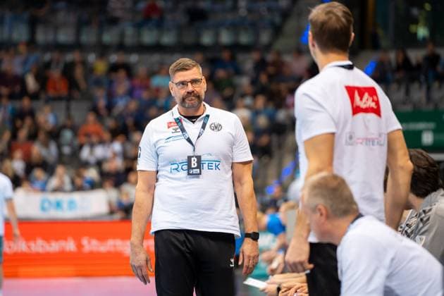 Handball I Men I Season 2025 2026 I Bundesliga I 13 Matchday I TVB Stuttgart GWD Minden I 20 11 2025 Coach Aaron Ziercke GWD Minden Stuttgart Porsche Arena Baden Württemberg Germany Copyright: xLobeca MaxxPetershansx