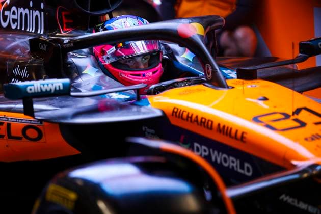 F1 - LAS VEGAS GRAND PRIX 2025 PIASTRI Oscar (aus), McLaren F1 Team MCL39, portrait during the 2025 Formula 1 Las Vegas Grand Prix, 22th round of the 2025 FIA Formula One World Championship, WM, Weltmeisterschaft from November 21 to 23, 2025 on the Las Vegas Strip Circuit, in Paradise, Nevada, United States of America - ParadiseUnited States  Copyright: xJoaoxFilipex
