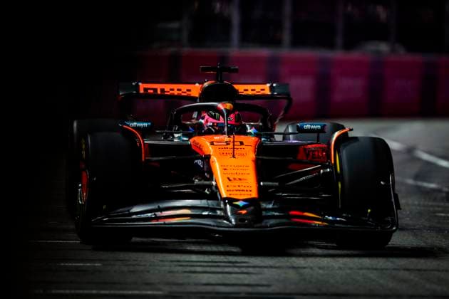 F1 - LAS VEGAS GRAND PRIX 2025 81 PIASTRI Oscar (aus), McLaren F1 Team MCL39, action during the 2025 Formula 1 Las Vegas Grand Prix, 22th round of the 2025 FIA Formula One World Championship, WM, Weltmeisterschaft from November 21 to 23, 2025 on the Las Vegas Strip Circuit, in Paradise, Nevada, United States of America - ParadiseUnited States  Copyright: xJoaoxFilipex