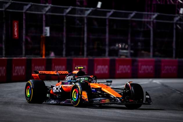 F1 - LAS VEGAS GRAND PRIX 2025 04 NORRIS Lando (gbr), McLaren F1 Team MCL39, action during the 2025 Formula 1 Las Vegas Grand Prix, 22th round of the 2025 FIA Formula One World Championship, WM, Weltmeisterschaft from November 21 to 23, 2025 on the Las Vegas Strip Circuit, in Paradise, Nevada, United States of America - ParadiseUnited States  Copyright: xJoaoxFilipex