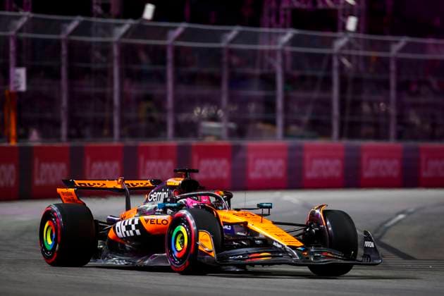 F1 - LAS VEGAS GRAND PRIX 2025 81 PIASTRI Oscar (aus), McLaren F1 Team MCL39, action during the 2025 Formula 1 Las Vegas Grand Prix, 22th round of the 2025 FIA Formula One World Championship, WM, Weltmeisterschaft from November 21 to 23, 2025 on the Las Vegas Strip Circuit, in Paradise, Nevada, United States of America - ParadiseUnited States  Copyright: xJoaoxFilipex