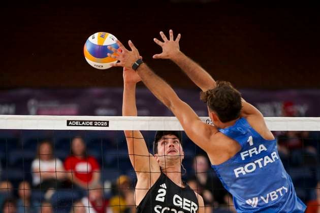 Beach volleyball, Beachvolleyball World Championship, WM, Weltmeisterschaft Sven Winter and Lukas Pfretzschner L. (GER) v Arnaud Gauthier-Rat and TÃ o Rotar (FRA) and during the Men™s Quarter Final match of the Beach Volleyball World Championships at The Drive in Adelaide, Friday, November 21, 2025. ( NO ARCHIVING, EDITORIAL USE ONLY ADELAIDE SOUTH AUSTRALIA AUSTRALIA  Copyright: xMATTxTURNERx 20251121145340450033